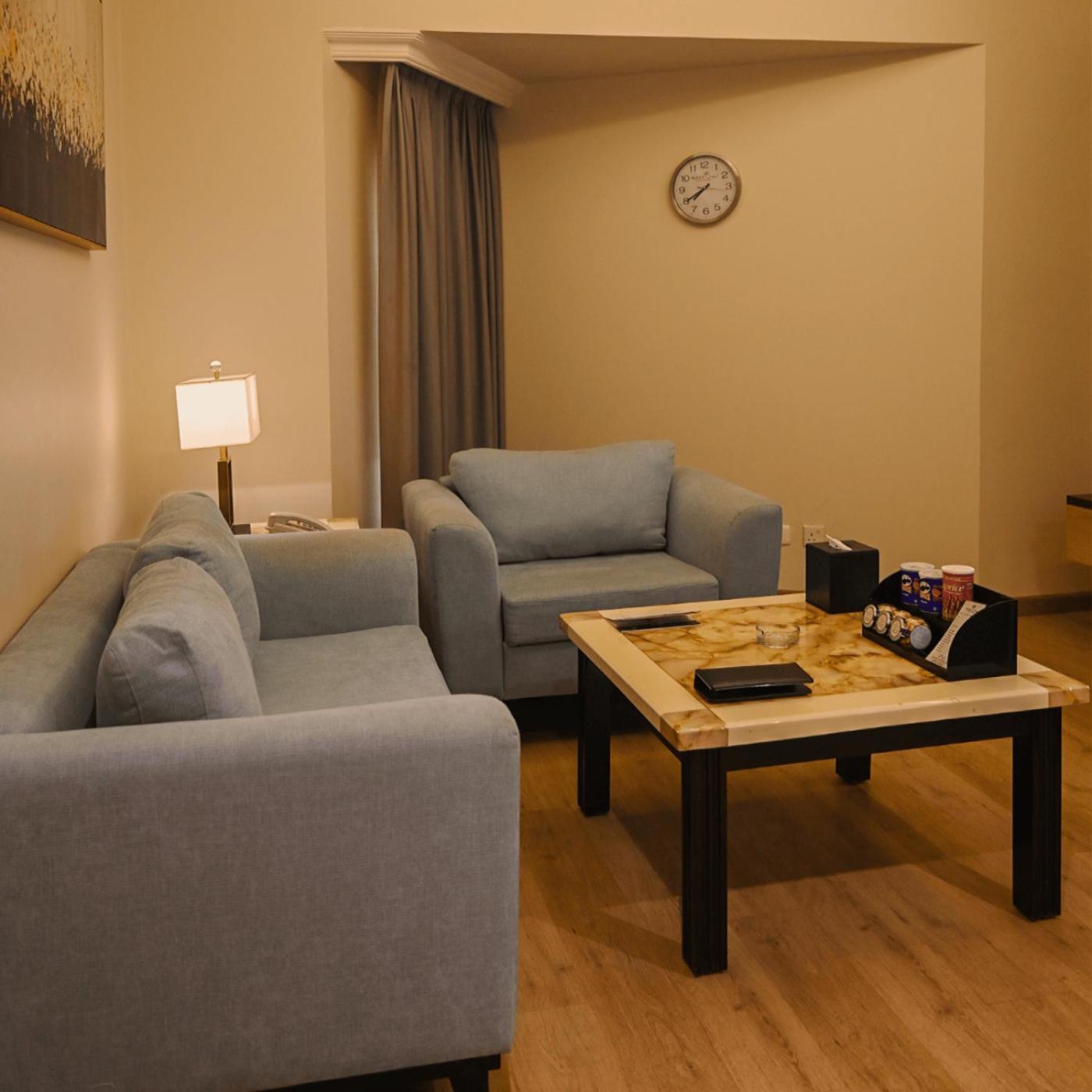 Boudl Al-Maidan Aparthotel Hafar Al-Batin Bagian luar foto